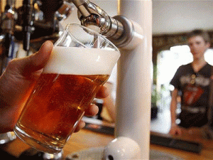 pint-of-beer-at-average-bar-550-in-the-us